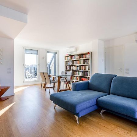Modern Apt With Terrace, Wifi & Ac Милано Екстериор снимка