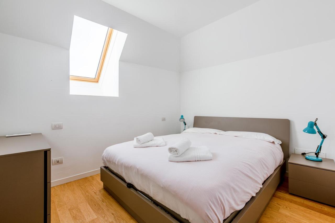 Modern Apt With Terrace, Wifi & Ac Милано Екстериор снимка
